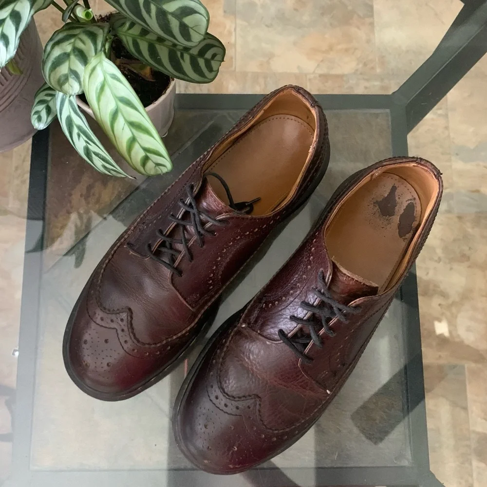 VTG. DR. MARTENS Made in England Wingtip 5 eyelet Oxford